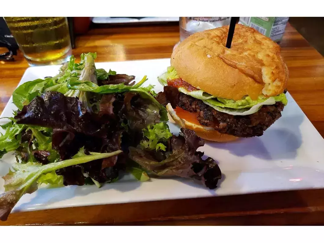 1. Burger Bach