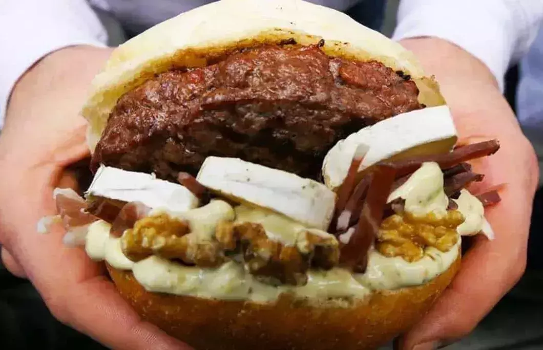 1. D’Ausilio Burgeria e Macelleria