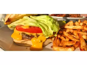 The 7 Best Burgers In St. Petersburg, Florida