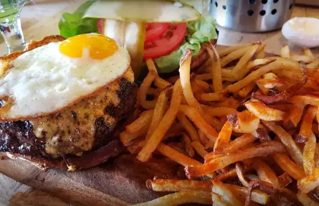 3. Eat: An American Bistro