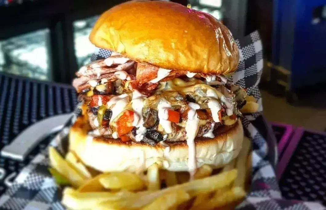 6. Eddie’s Grub House – Coolangatta
