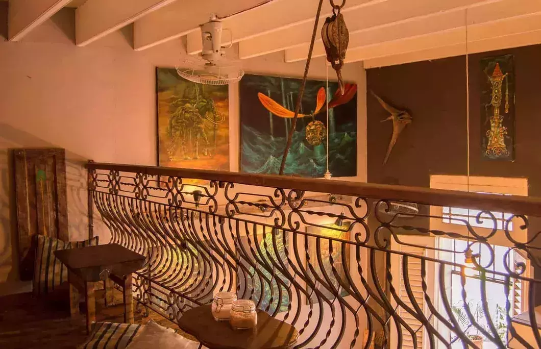 5. Cafe Gallery Mamaine