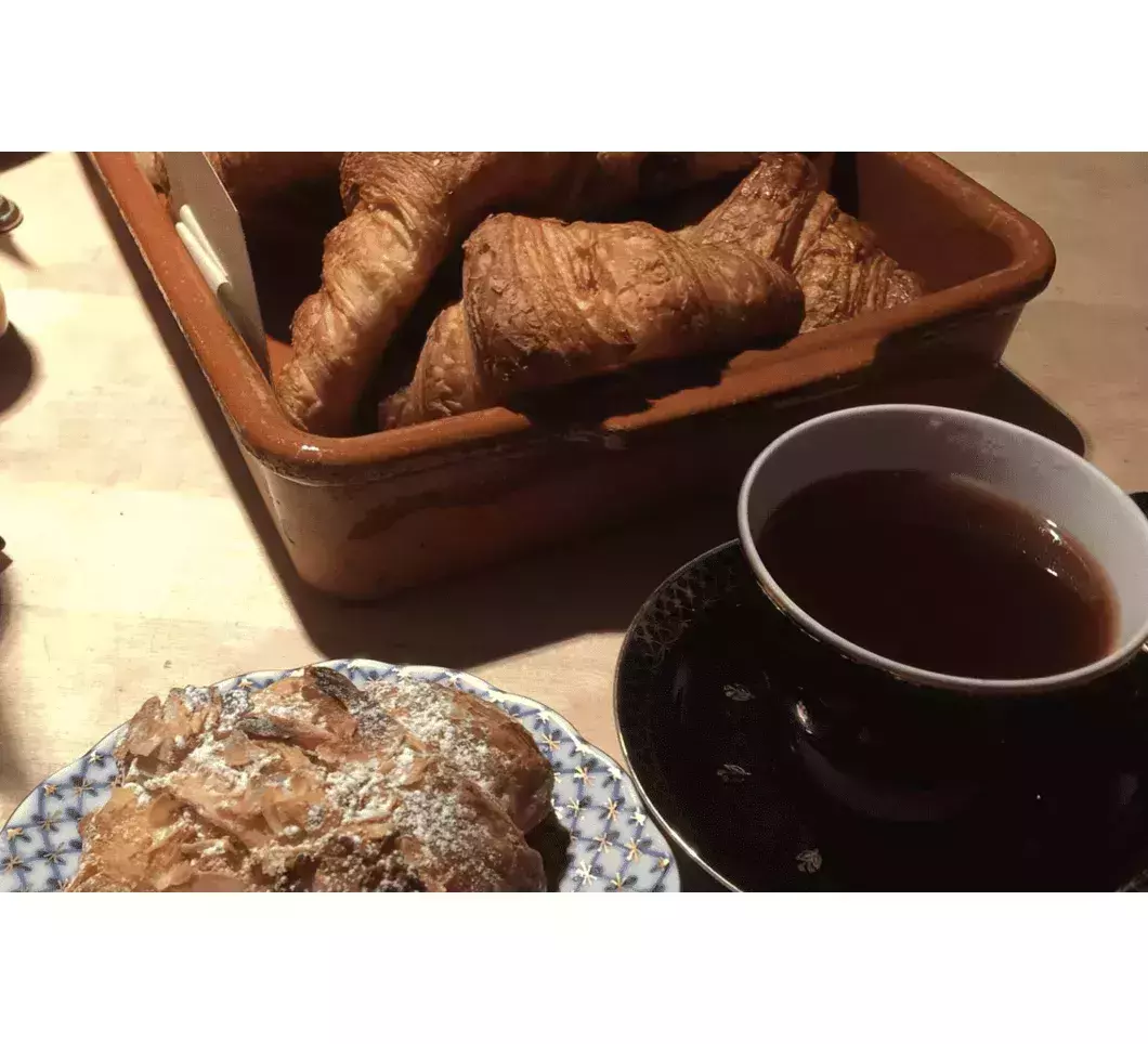 6. Cafe Pequeño