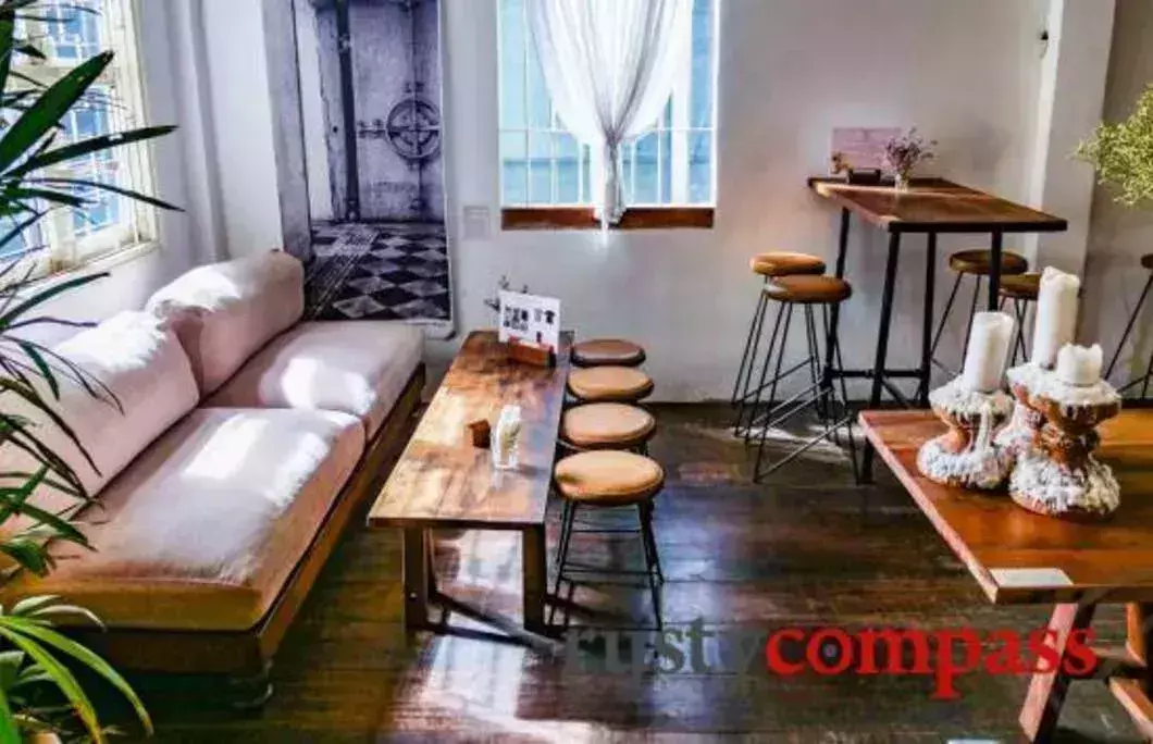 4. The Old Compass Cafe and Bar