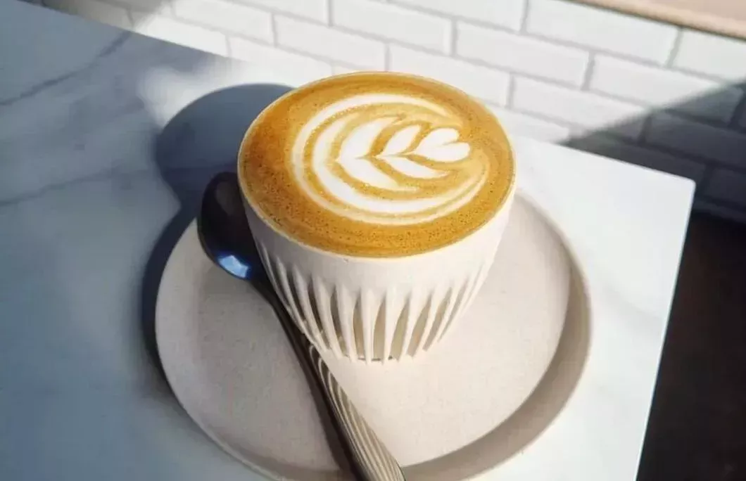 4. Coffee & Fandisha