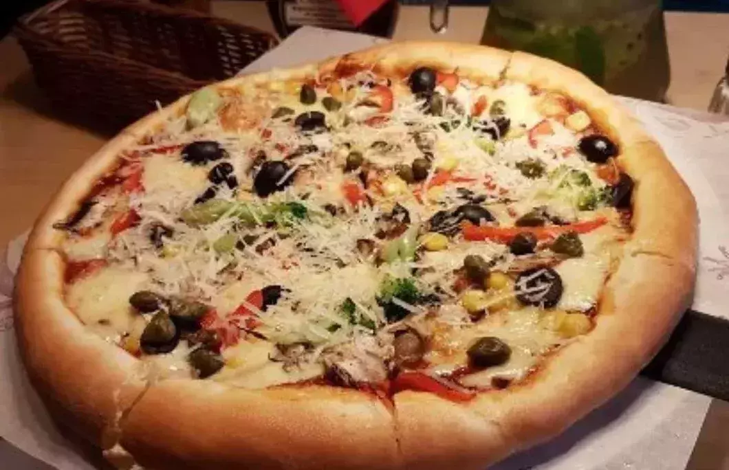 7. Mama Mia Pizzeria
