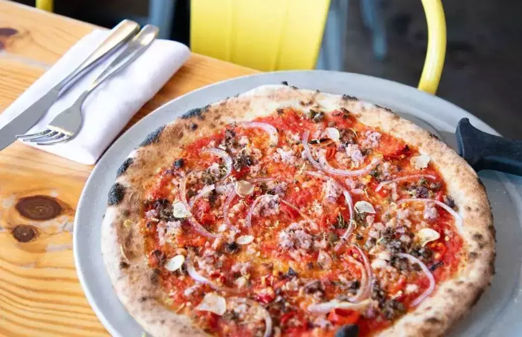 6. Memphis Pizza Cafe