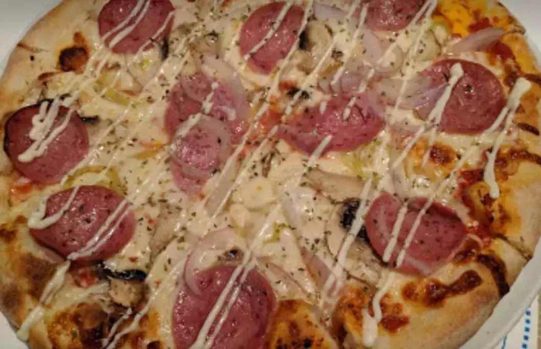 4. Pizza Edwin