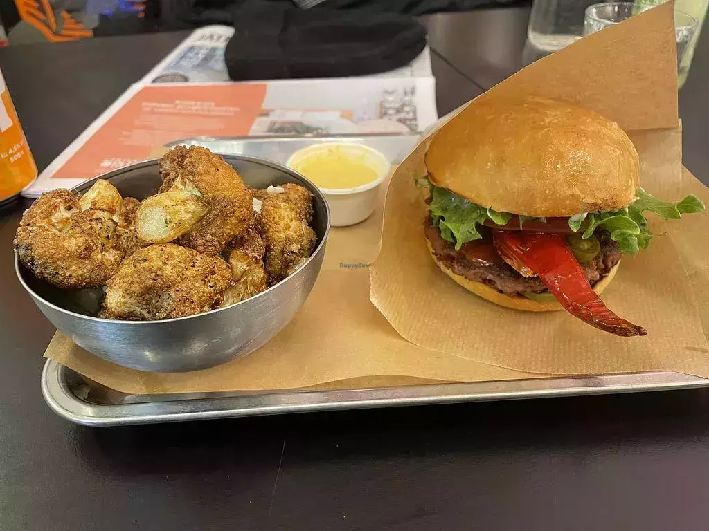 Bun2Bun Vegan Hamburger 