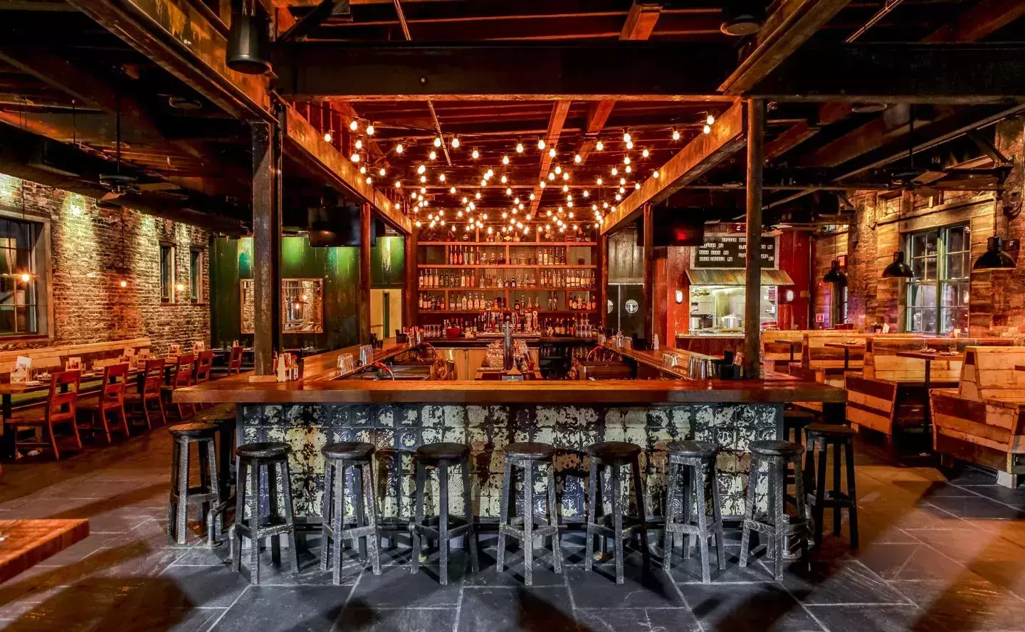 Rustic Bar-Restaurant