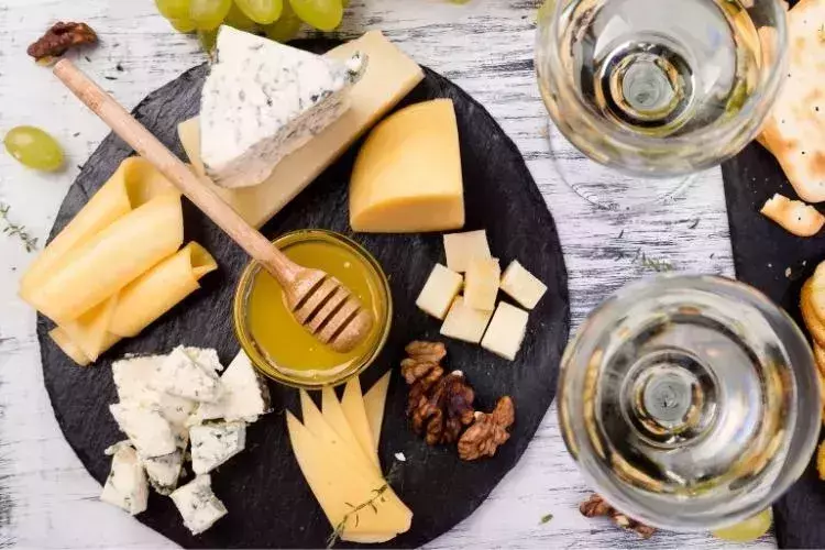 Vegetable Cheeses In Europe 
