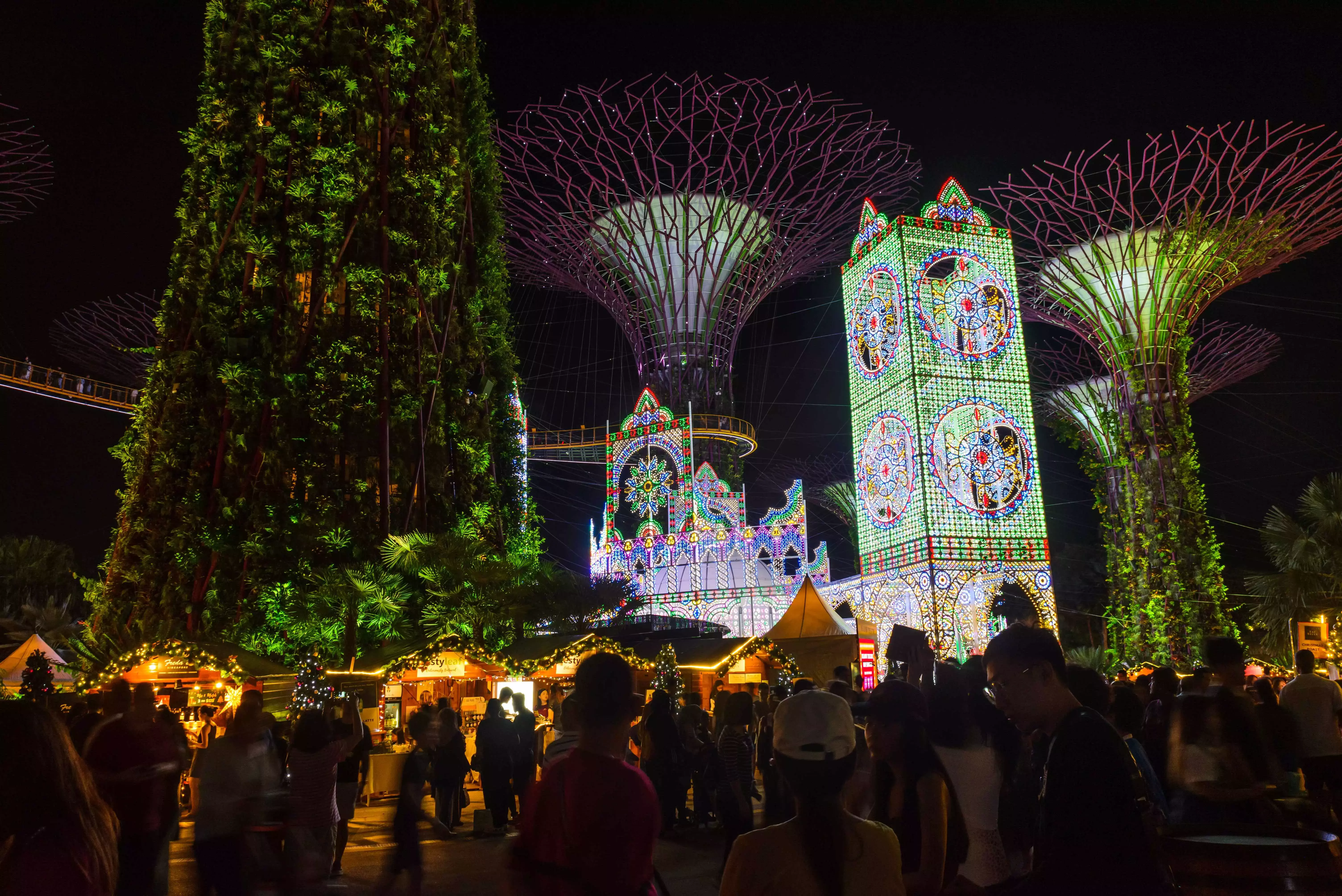 Festive light display at Singapore&amp;amp;#039;s Christmas Wonderland in Singapore.