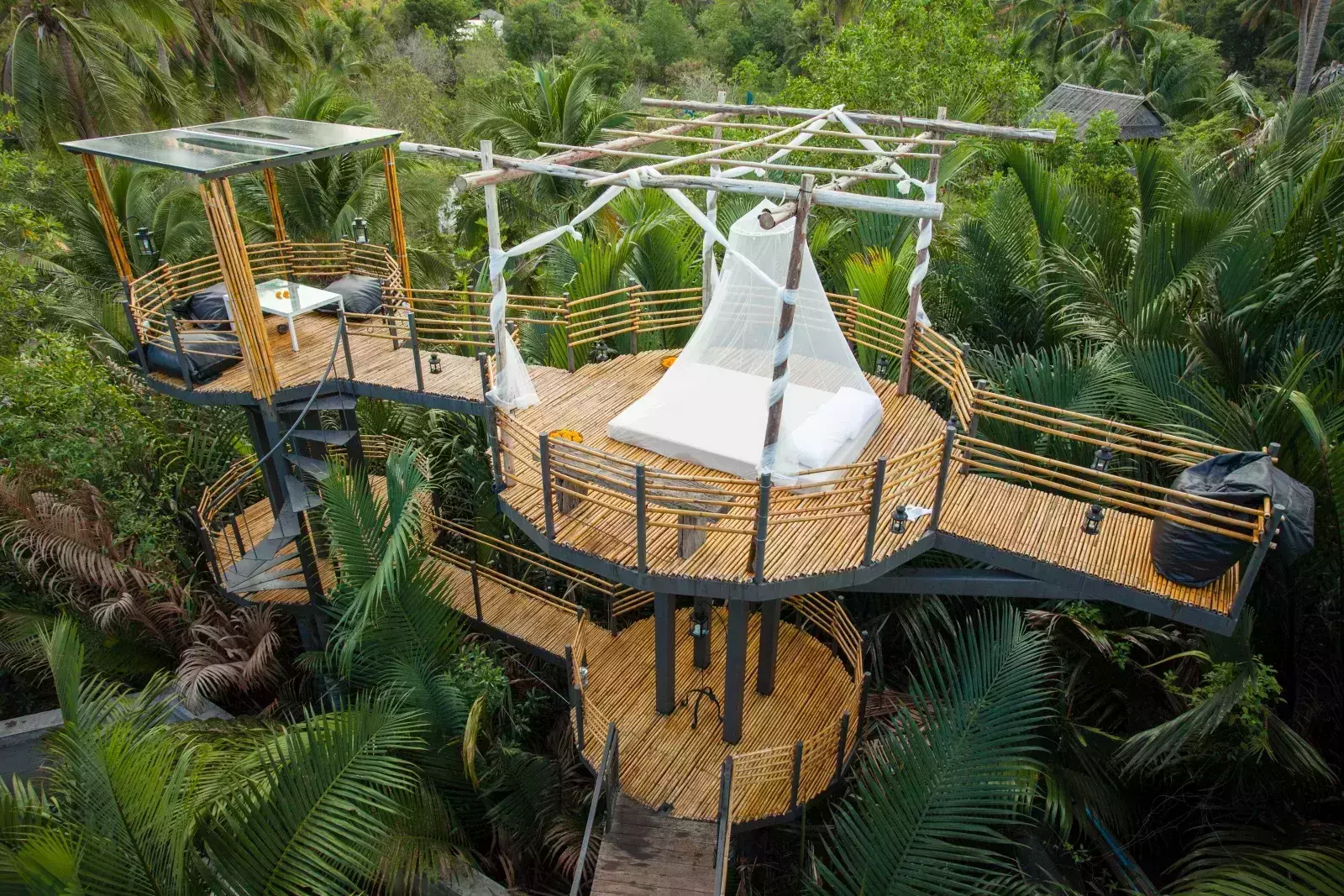 Bangkok Tree House - Eco-Friendly Escape