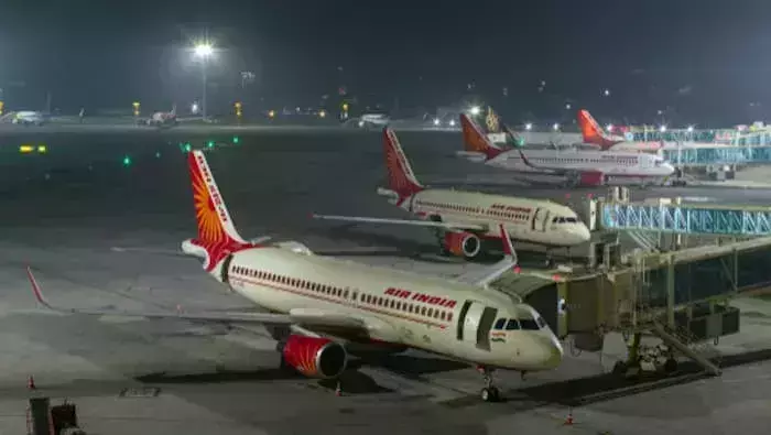 how to travel around India