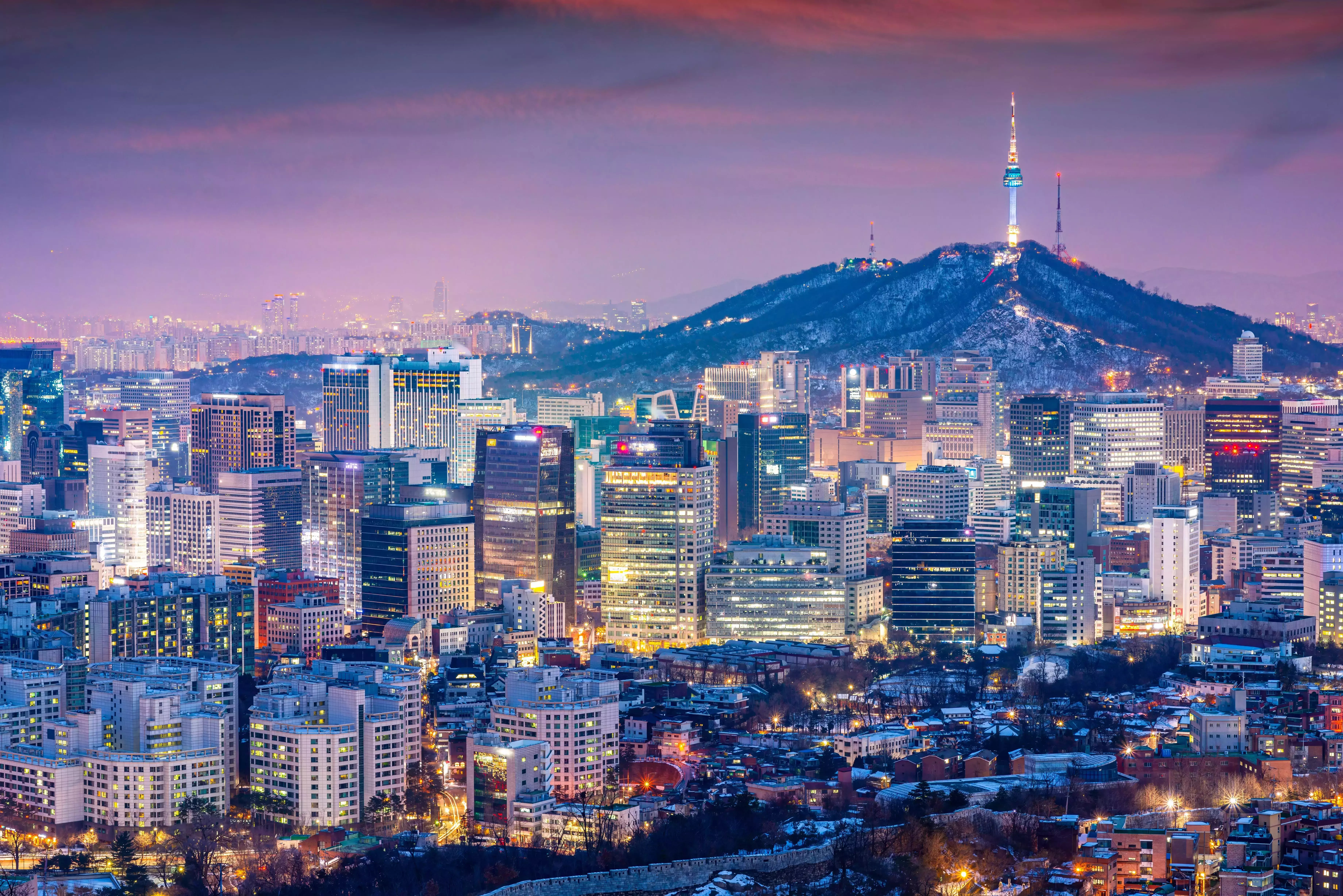 Cityscape at dusk in Seoul, South Korea