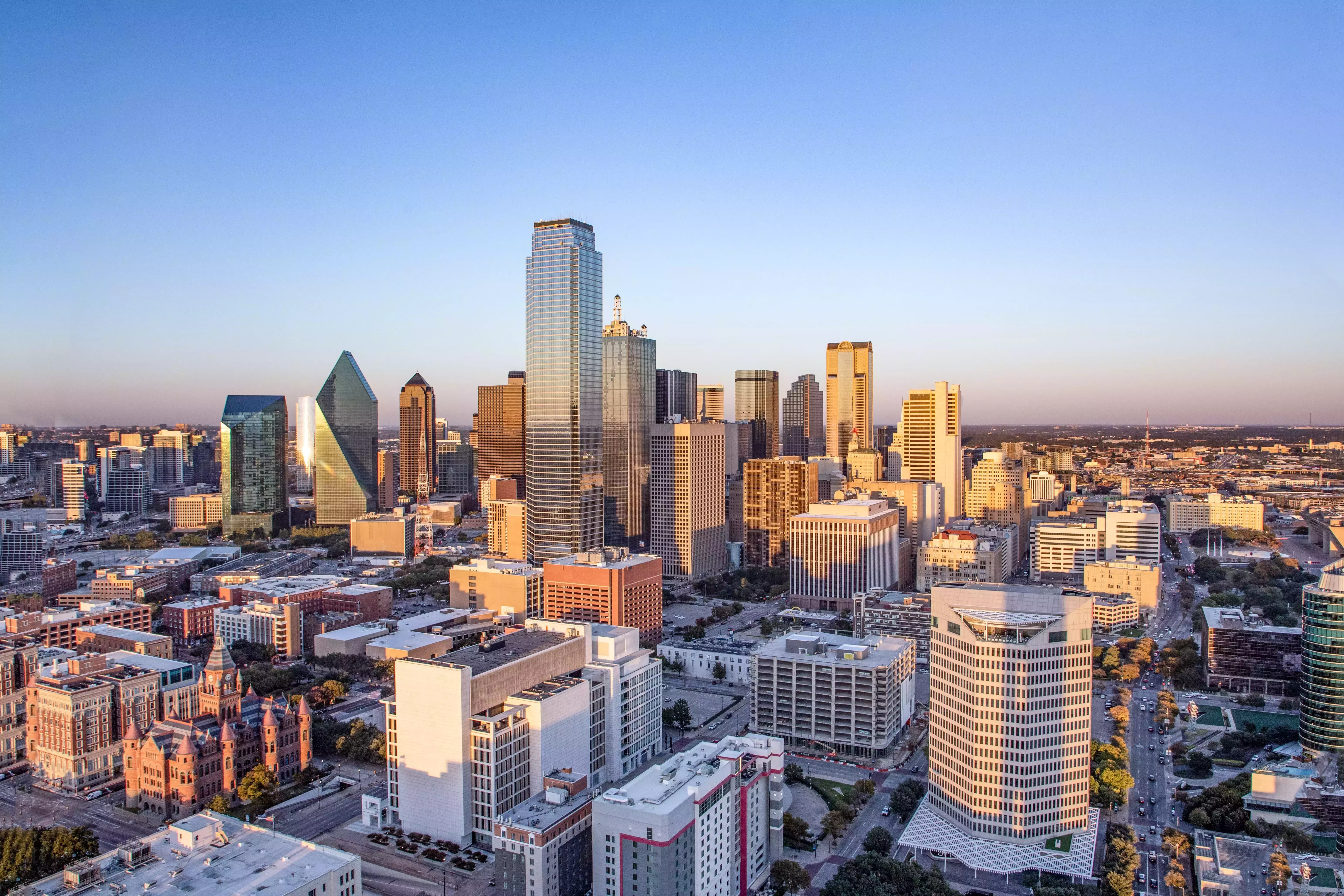 Cityscape of towering buildings in Dallas, Texas
