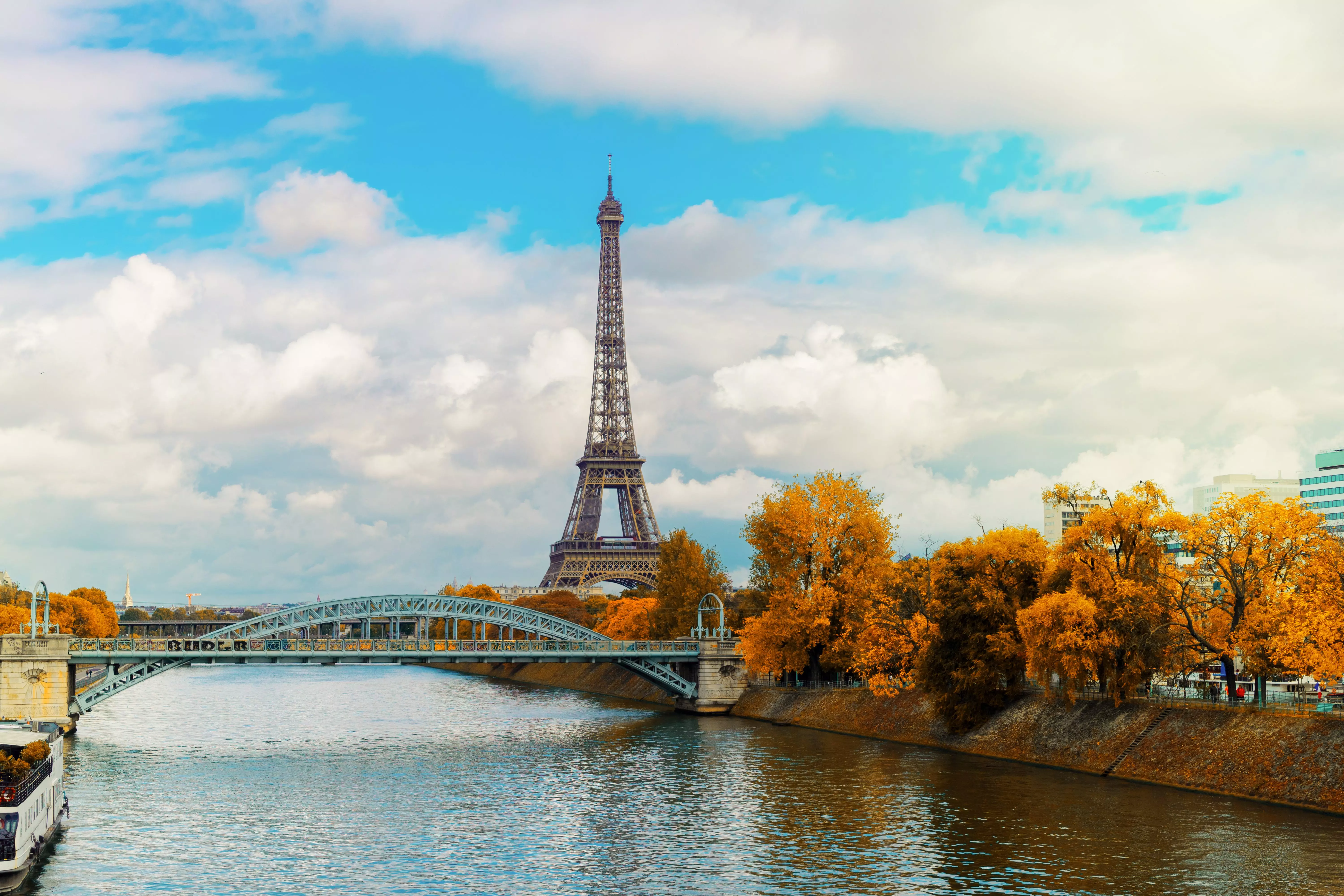 There are few better budget-friendly places to visit than Paris this autumn.