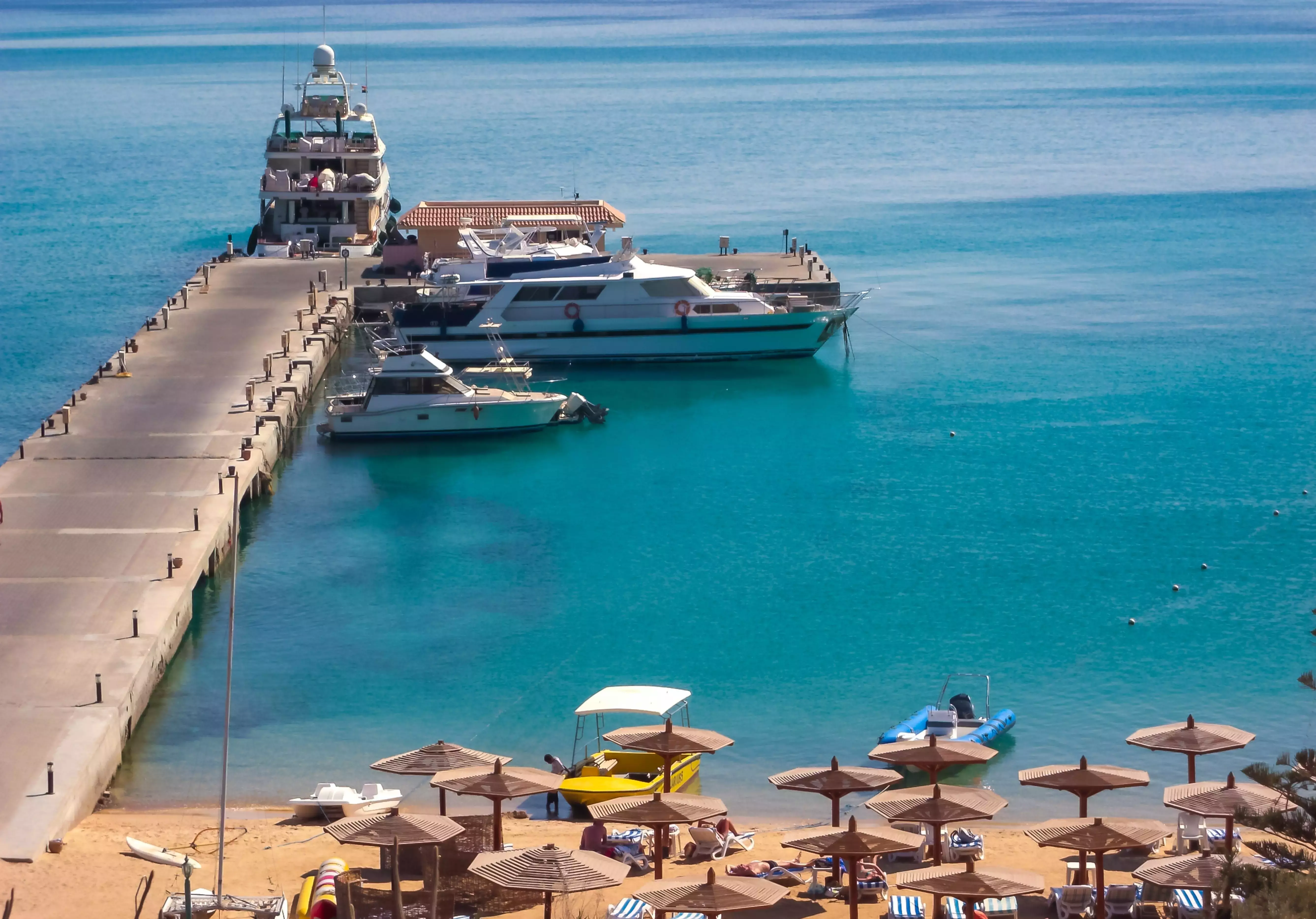 Beach holiday and warm temperatures await you in Hurghada, Egypt.