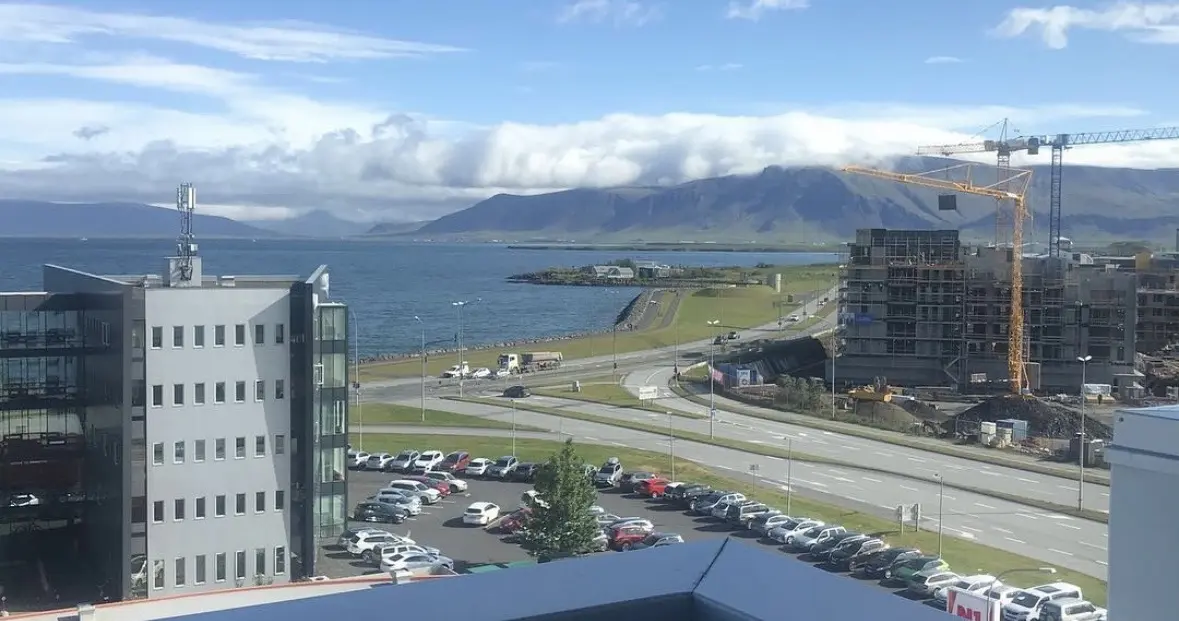 Hotel Cabin in Reykjav&iacute;k is an excellent budget choice for Northern Lights viewing.