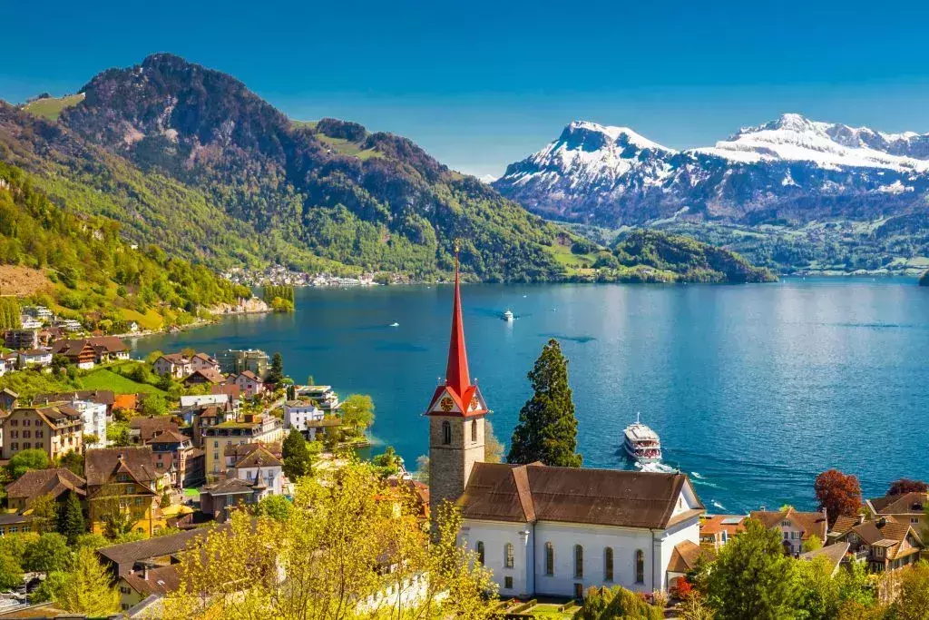 most beautiful lakes switzerland