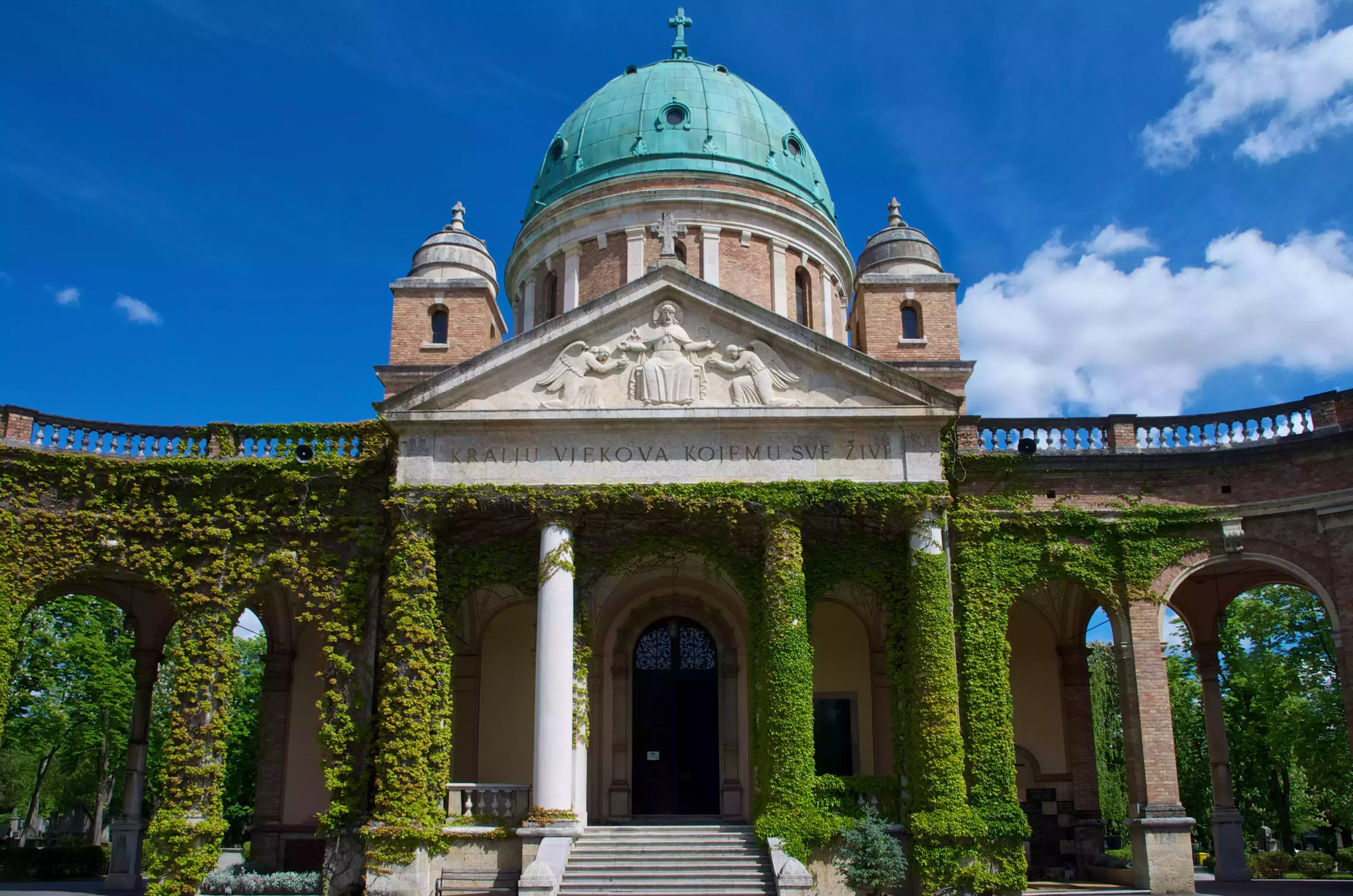 See Mirogoj Cemetery