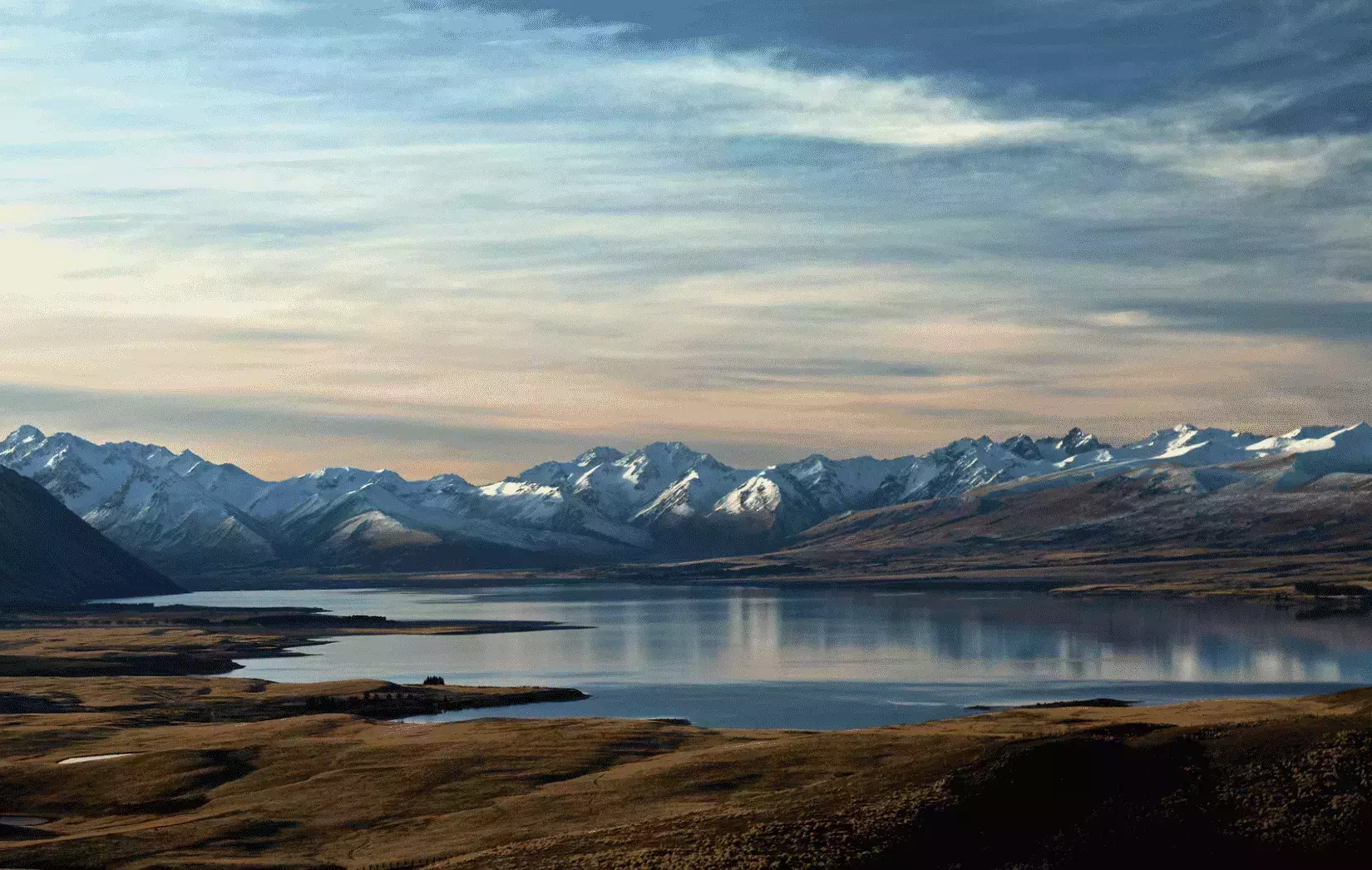 The world's most beautiful lakes in NZ