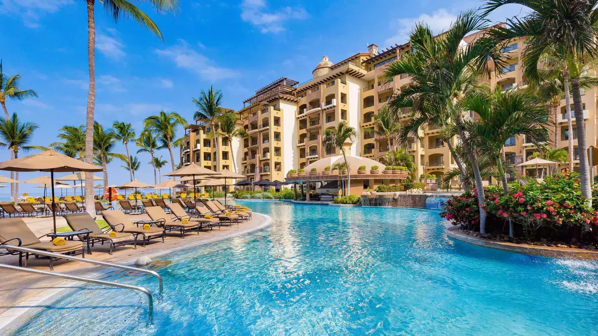 Best Resorts for Couples in Cabo