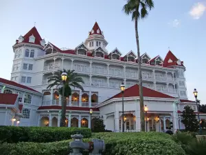 The 7 Best Disney Resorts For Couples