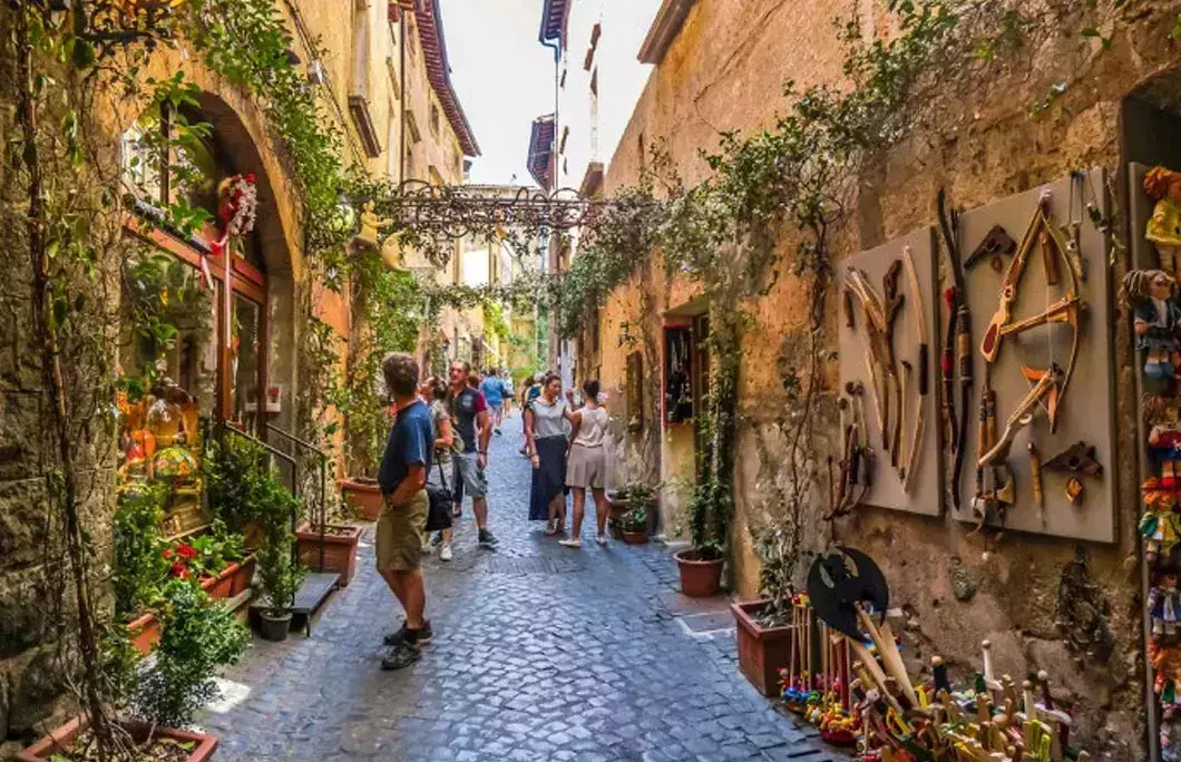 Shopping Bologna or Florence