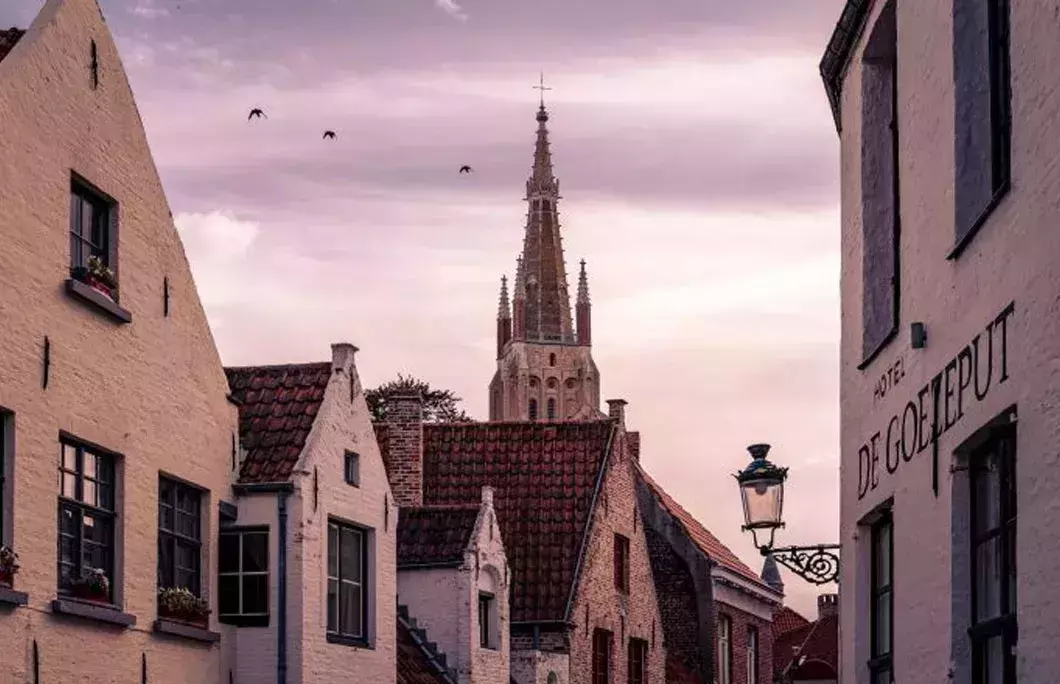 Hotels in Bruges or Antwerp