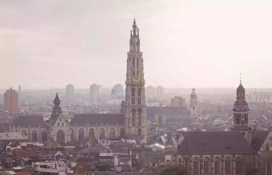 Overview – is Bruges or Antwerp better