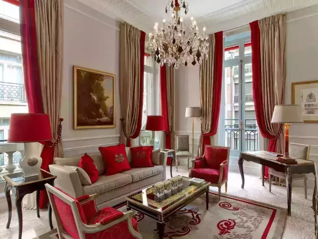 Plaza Ath&amp;amp;eacute;n&amp;amp;eacute;e Living Area