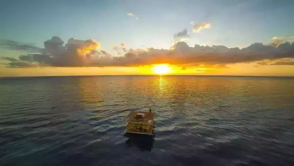 Floating Room in Manta Resort