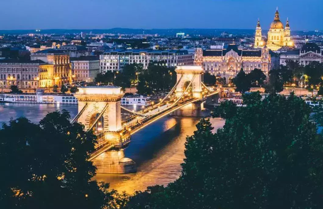 Overview &amp;amp;amp;amp;amp;amp;amp;amp;amp;ndash; is Budapest or Vienna better