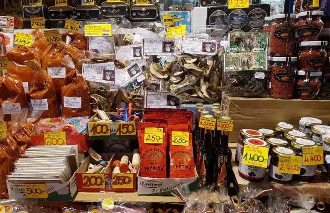 Shopping budapest vs vienna 