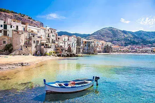 The most charming small towns in Italy Cefalu
