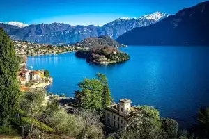 How to get from Milan to Lake Como