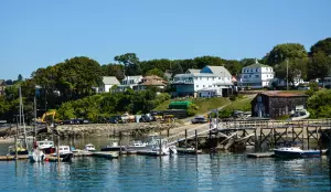 7 Must-See Islands in New England & Canada