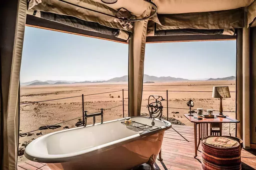 instagrammable hotel bathrooms