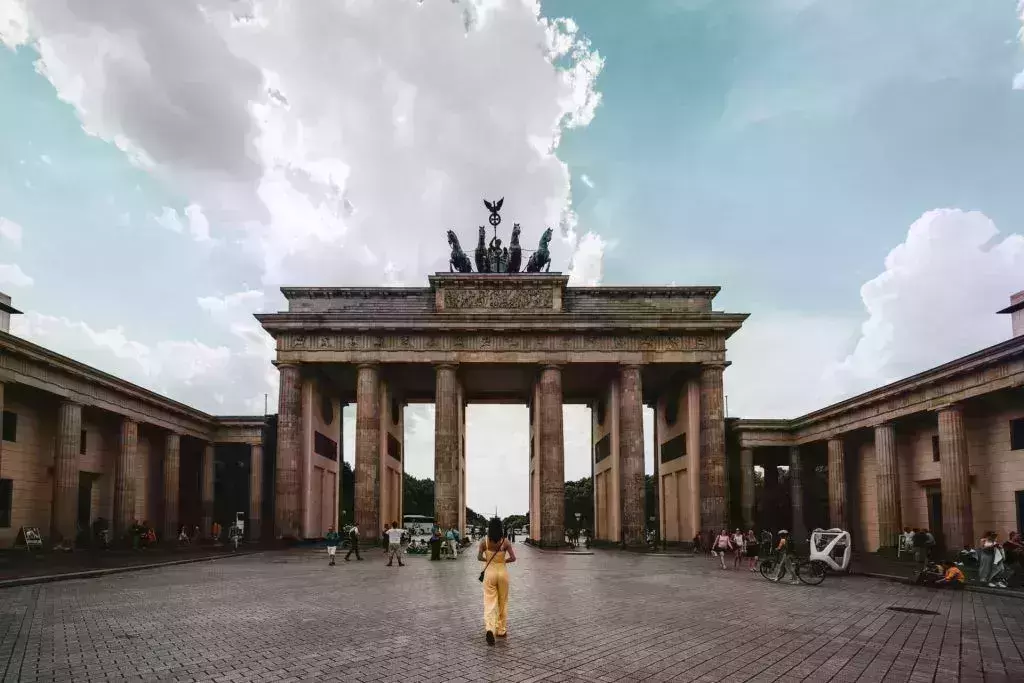 solo traveler destinations europe