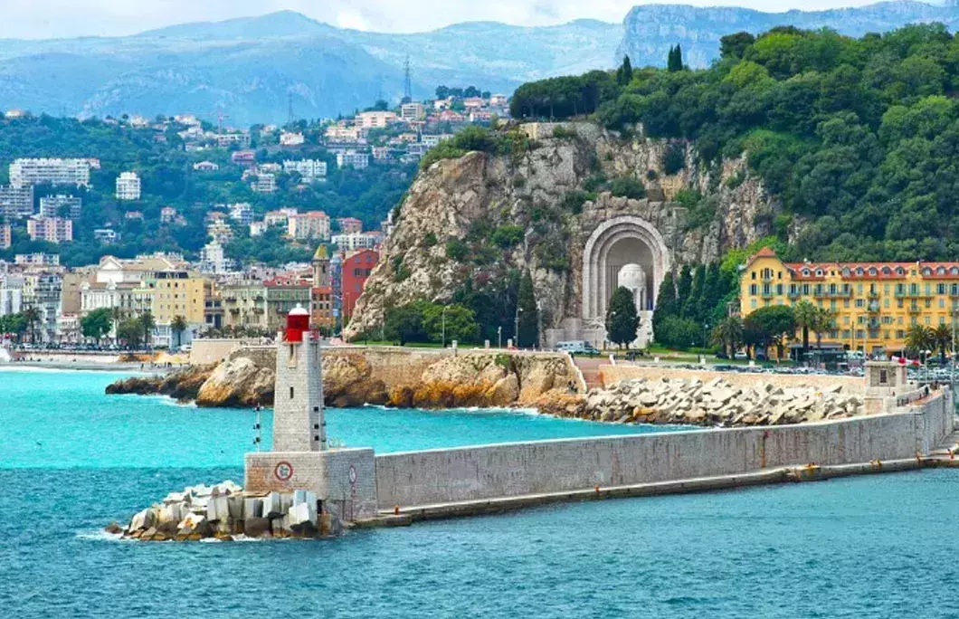 Weather in Nice or Marseille