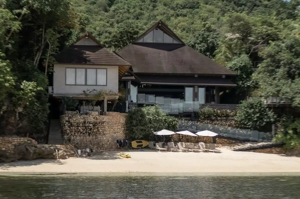 Barefoot luxury is on order at Manami Resort in Sipalay, Philippines.