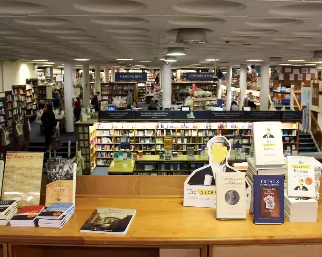 Best bookshops in Oxford Blackwell&amp;#039;s books