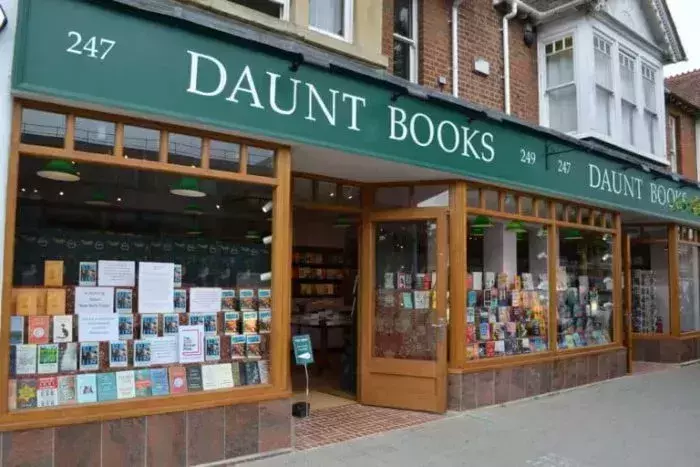 Best bookshops in Oxford Daunt Books