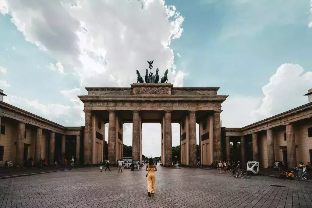 solo traveler destinations europe