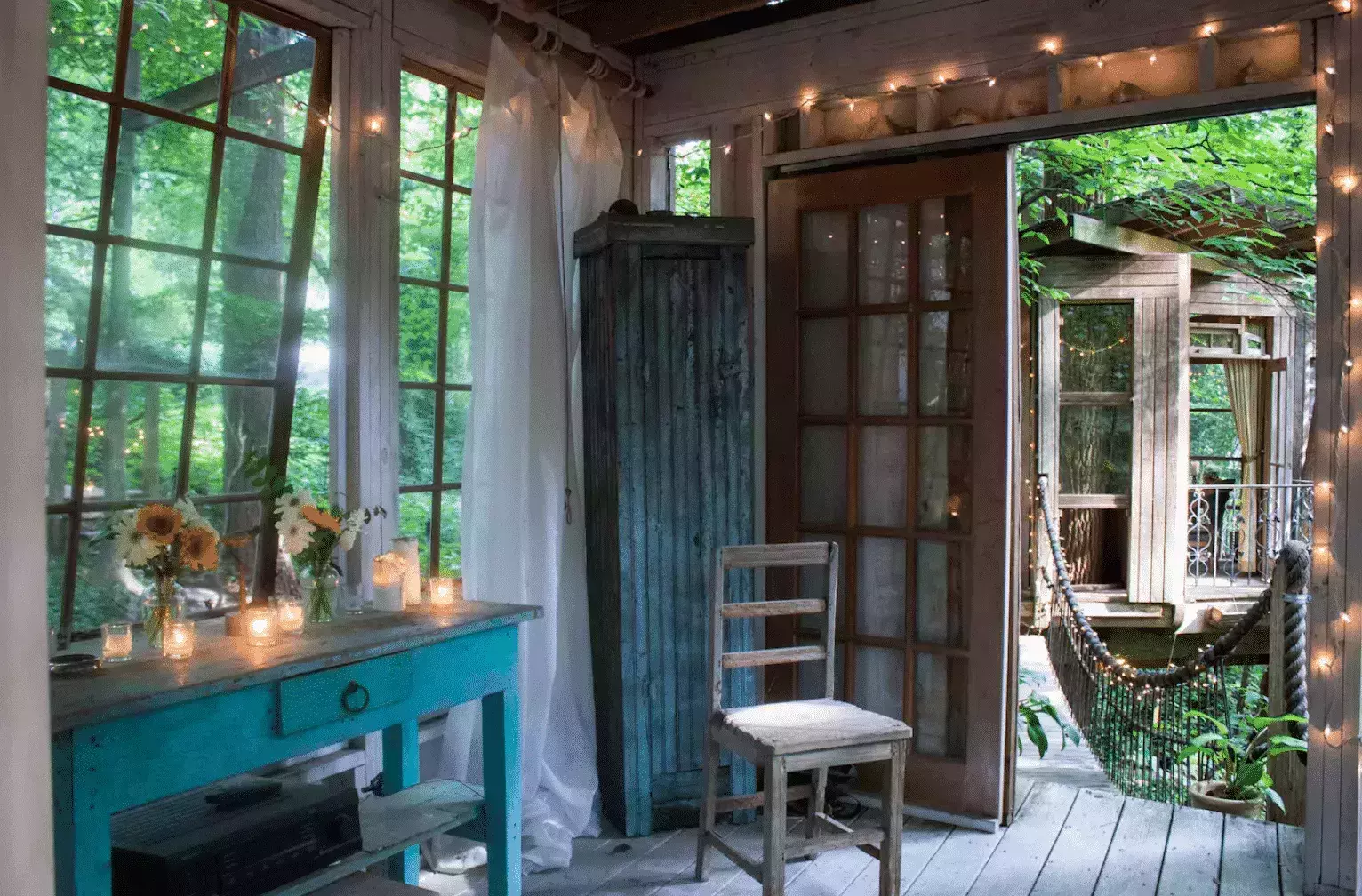 Stunning treehouses for rent