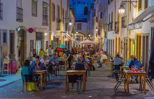 Évora