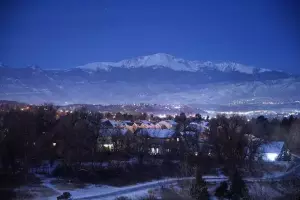 How to get from Colorado Springs to Denver