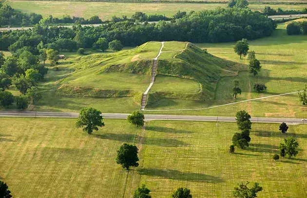 Cahokia Mounds, IL