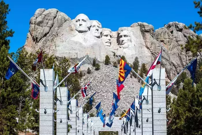 How long to do Mount Rushmore